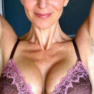 Quick Hookup Dundalk: Naughty Encounters Await