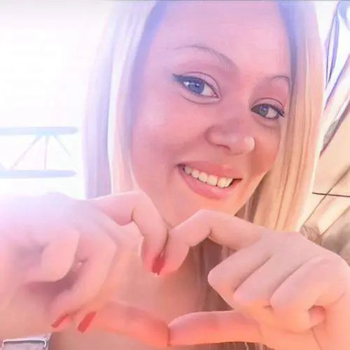 Sexy Woman Offering Local Hookups